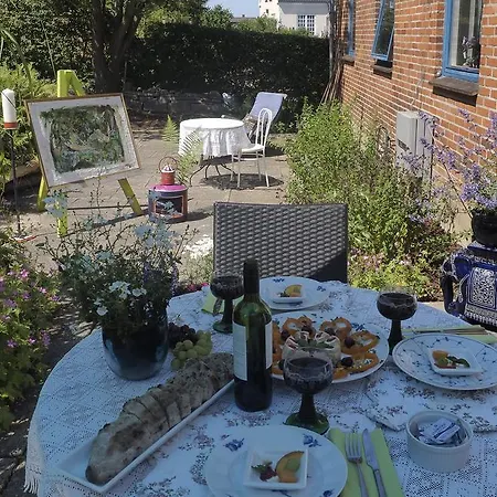Casa Mundo Bed & Breakfast